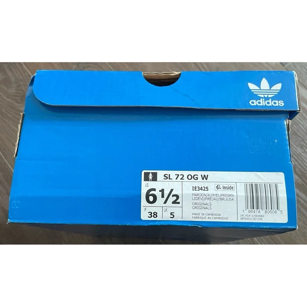 Adidas‎ empty shoe box